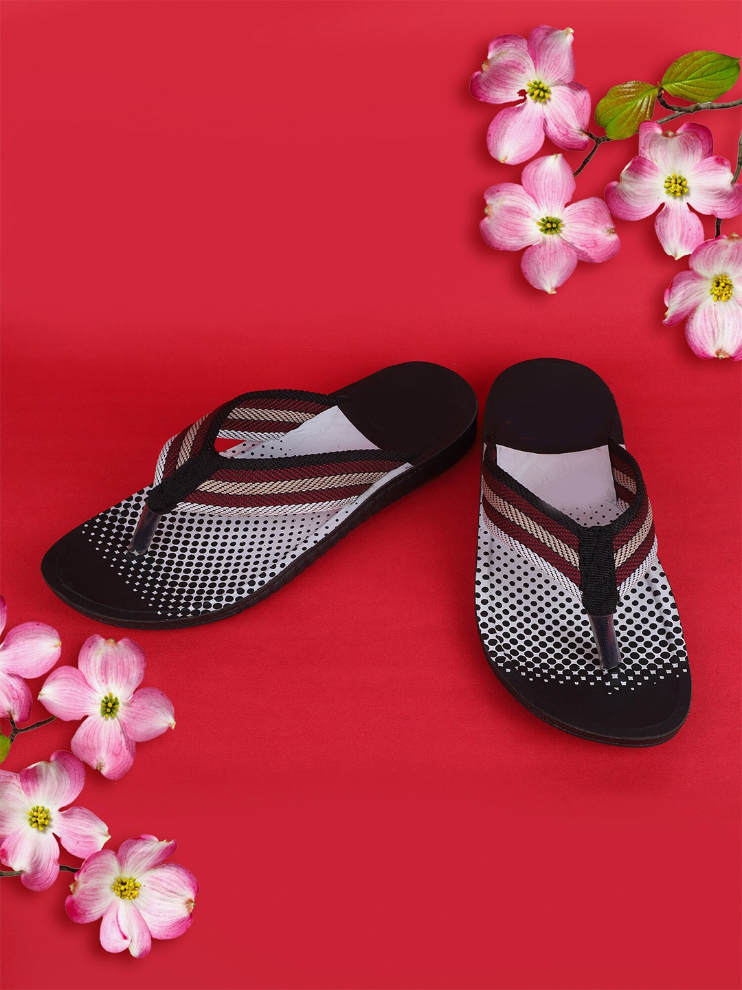 

FABBMATE Men Navy Blue & Red Printed Thong Flip-Flops