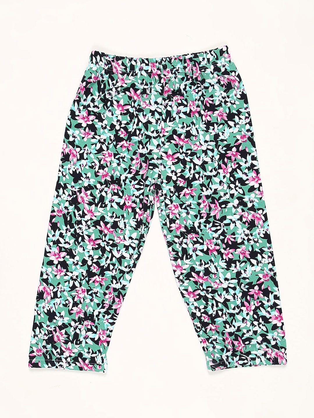 

V2 Value & Variety Girls Green & Black Printed Capris