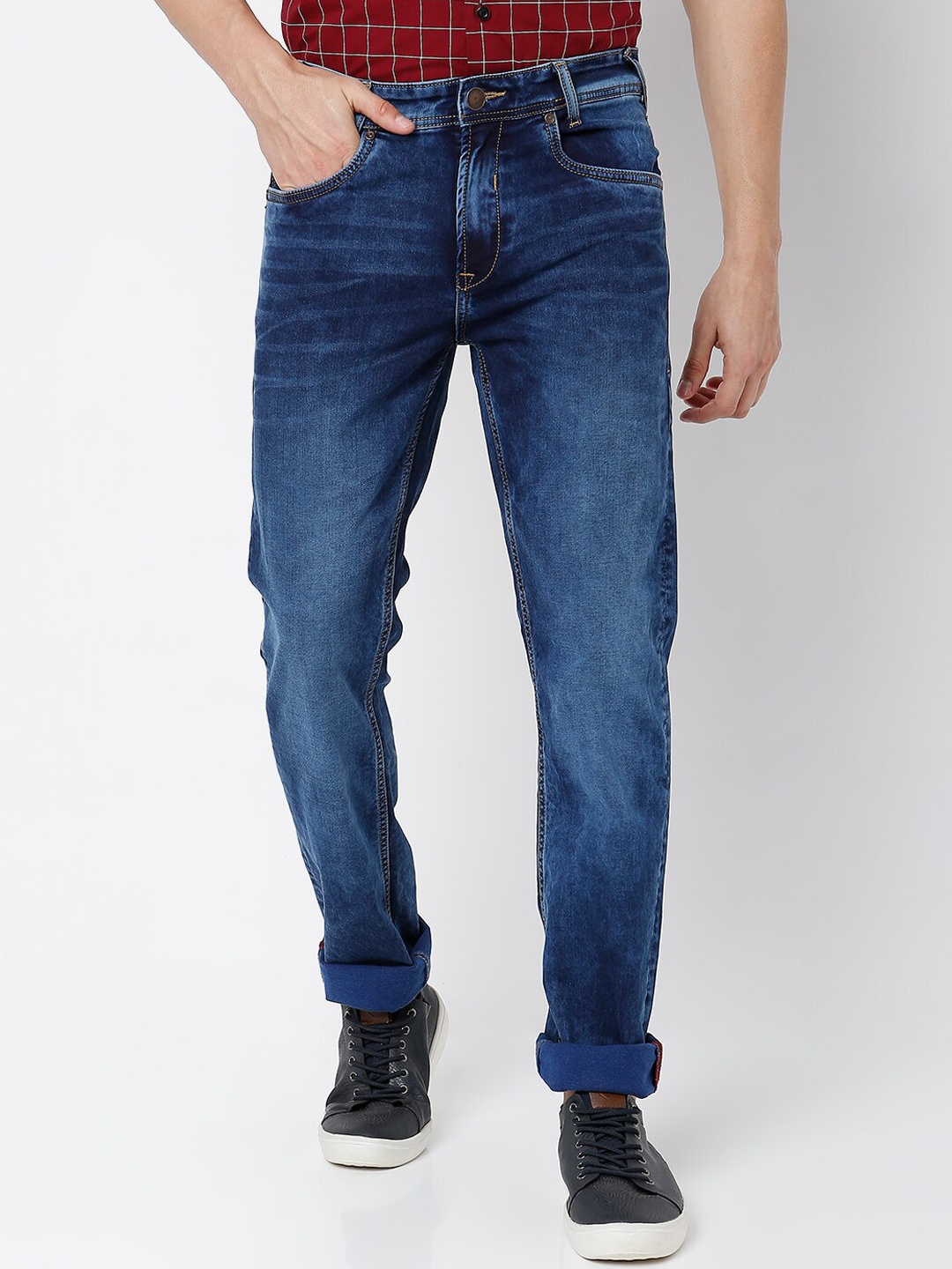 

Mufti Men Blue Straight Fit Light Fade Stretchable Jeans