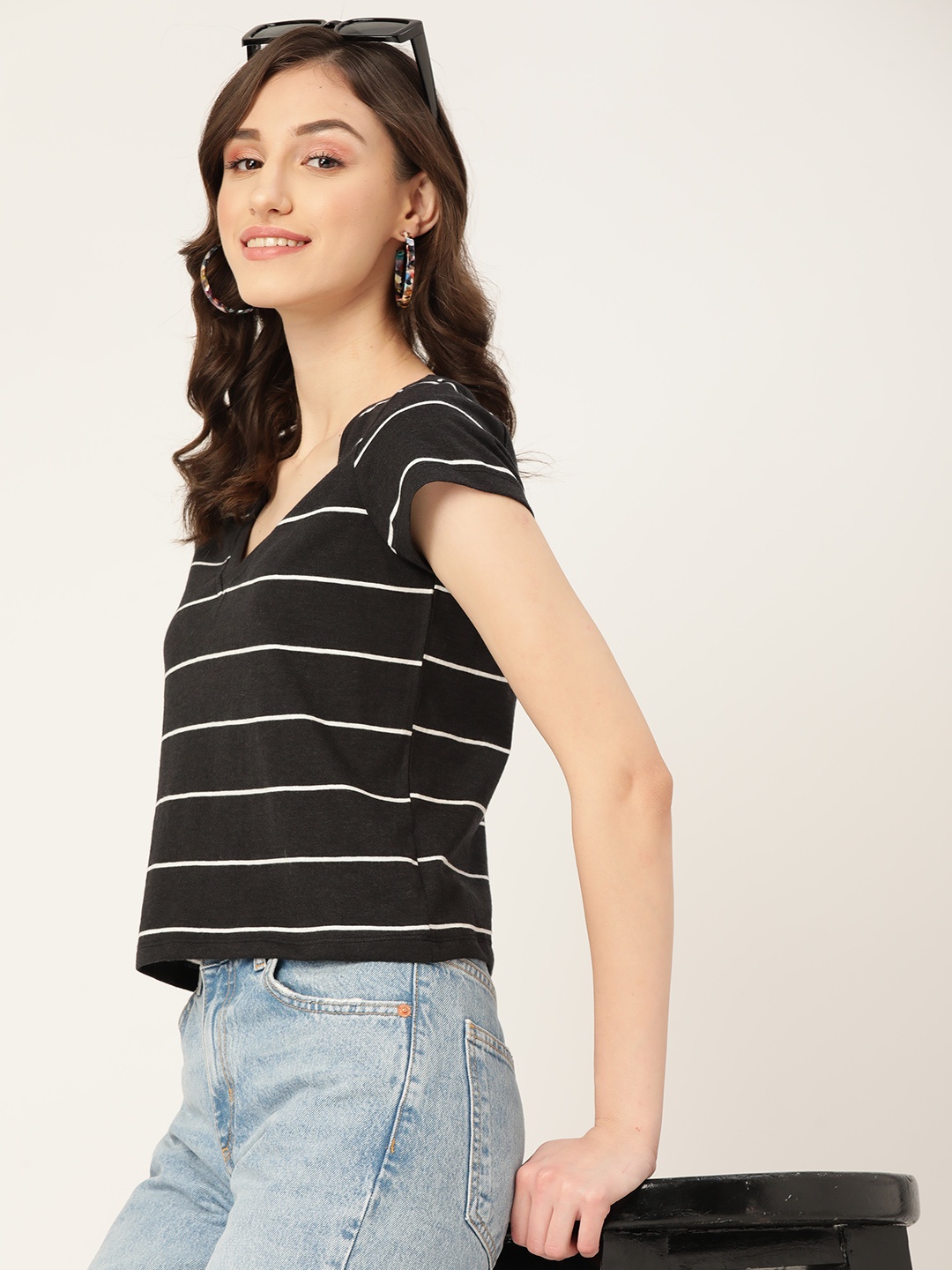 

DressBerry Black & White Striped V-Neck Cap Sleeves T-shirt