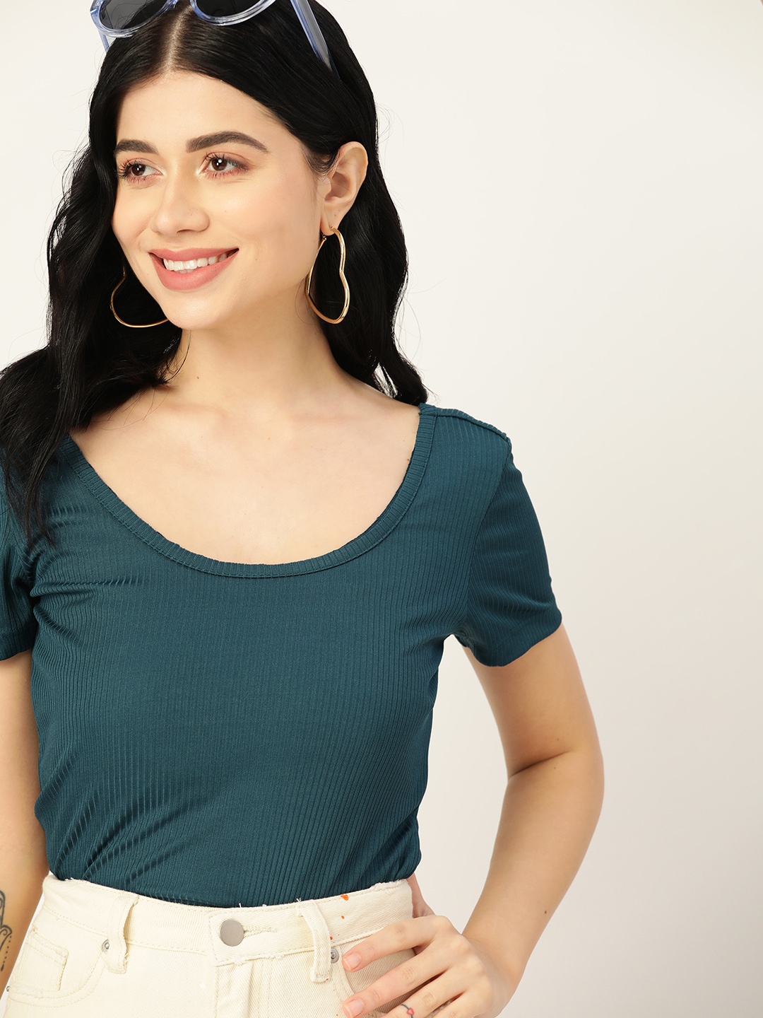 

DressBerry Teal Blue Solid Scoop Neck Fitted Top