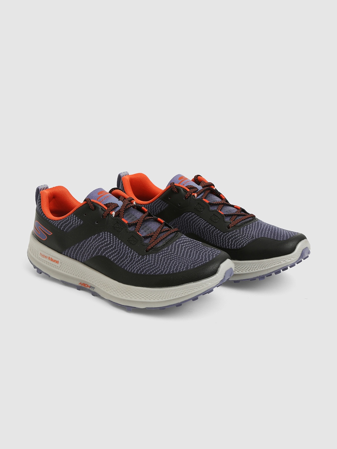 

Skechers GO RUN RAZOR TRL - 2 Men Trekking Shoes, Black