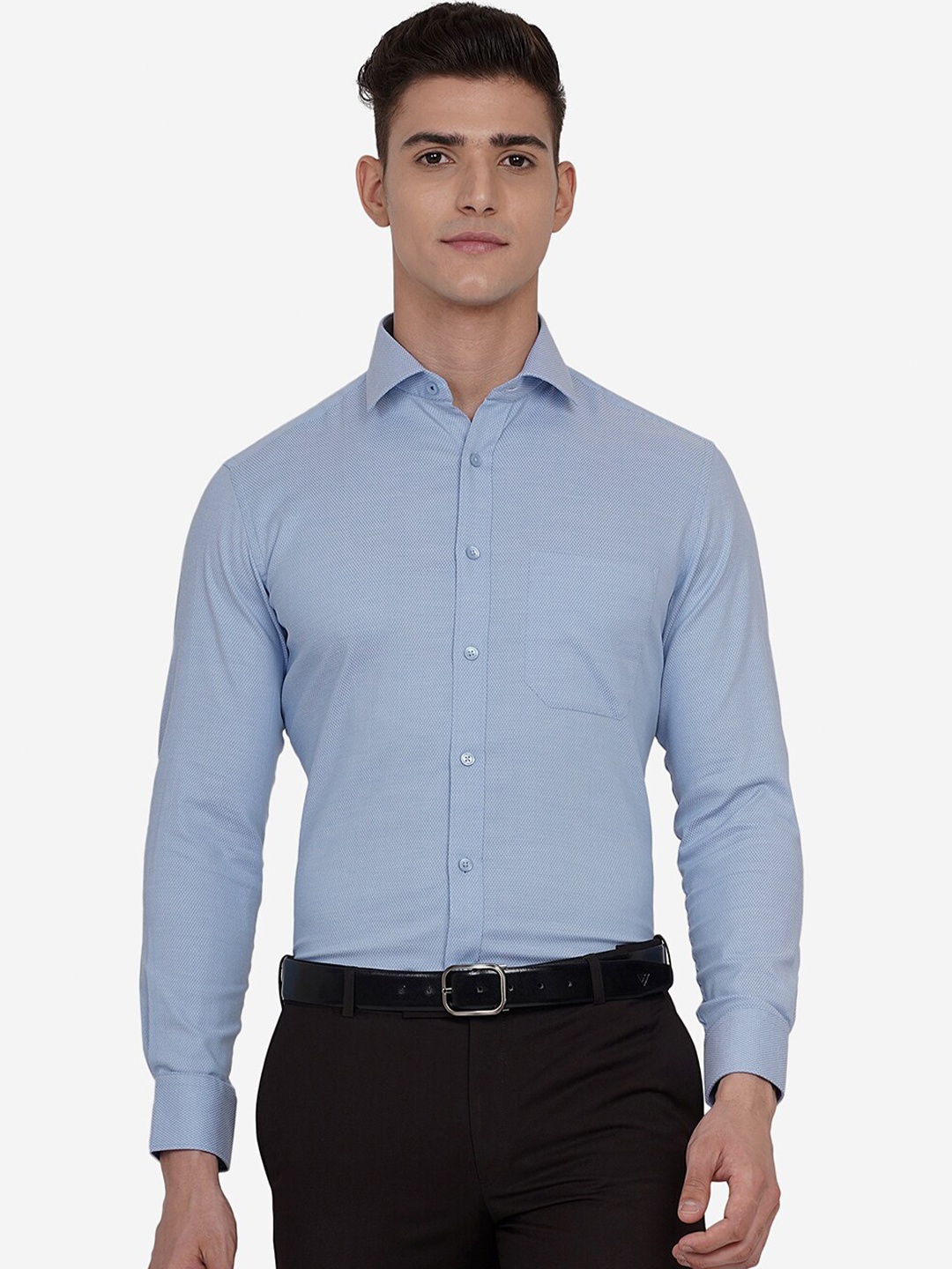 

Greenfibre Men Blue Solid Custom Slim Fit Formal Shirt