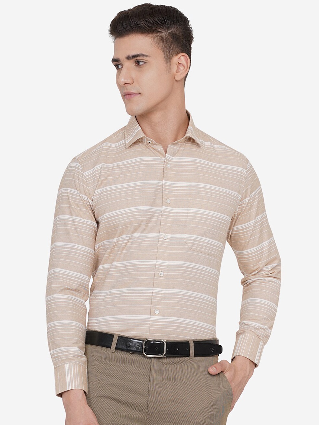 

Greenfibre Men Brown Custom Slim Fit Horizontal Stripes Striped Formal Shirt, Beige