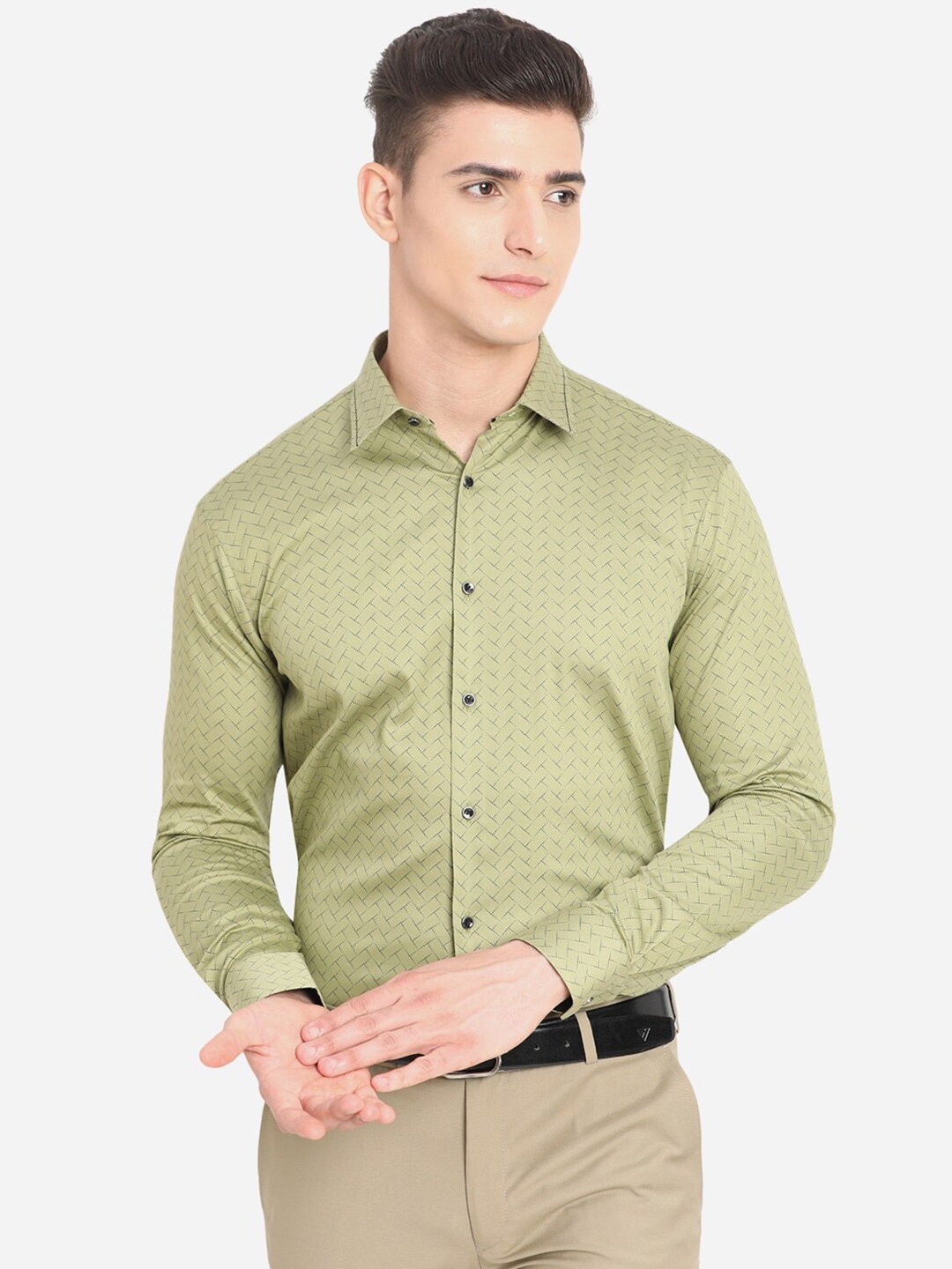 

JB Studio Men Green Custom Slim Fit Printed Casual Shirt