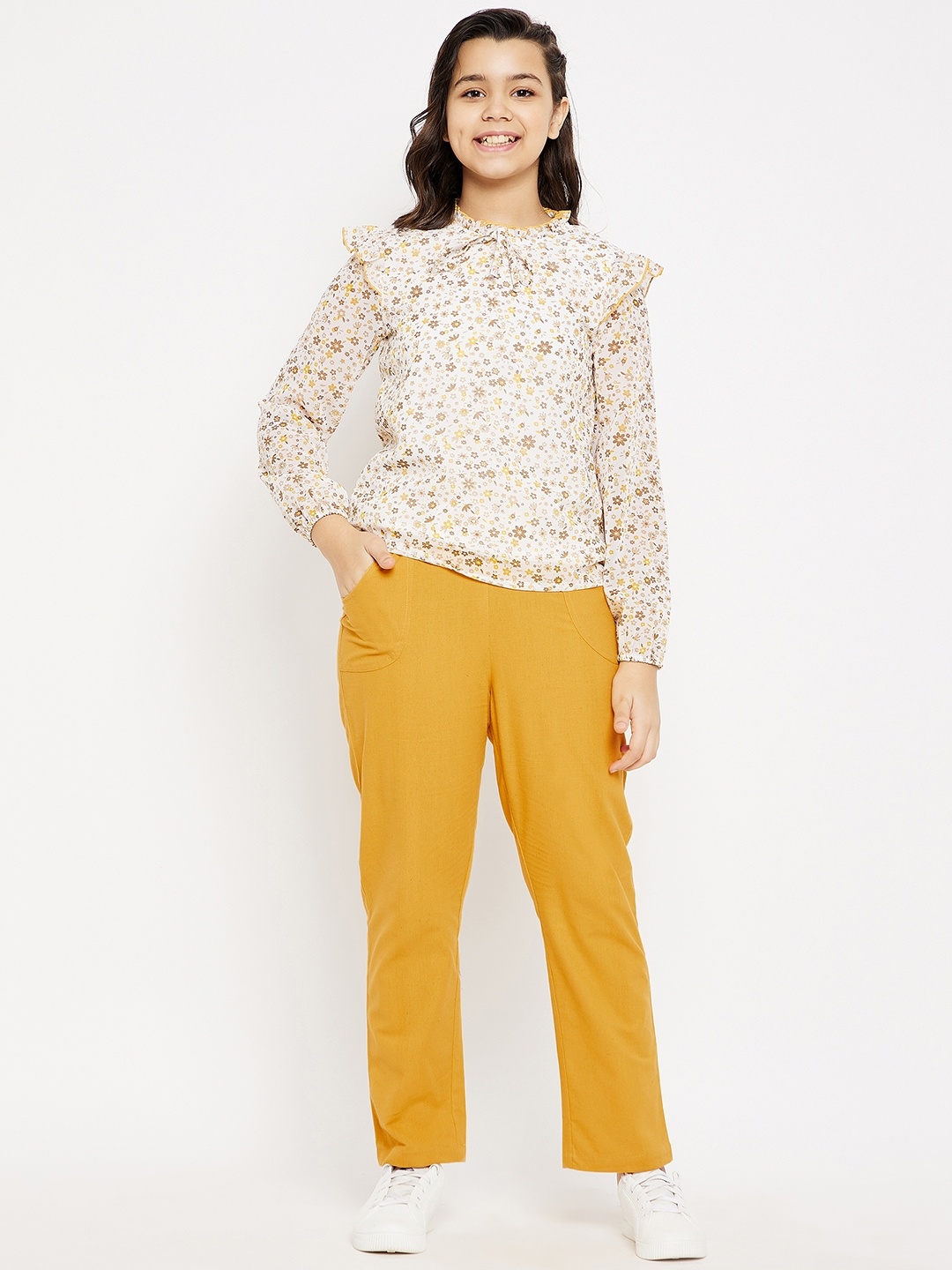 

luyk Girls White & Mustard Yellow Pure Cotton Printed Top with Trousers
