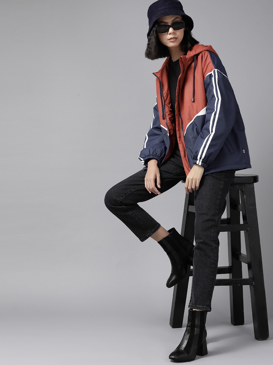 

Roadster Women Colourblocked Padded Jacket, Navy blue