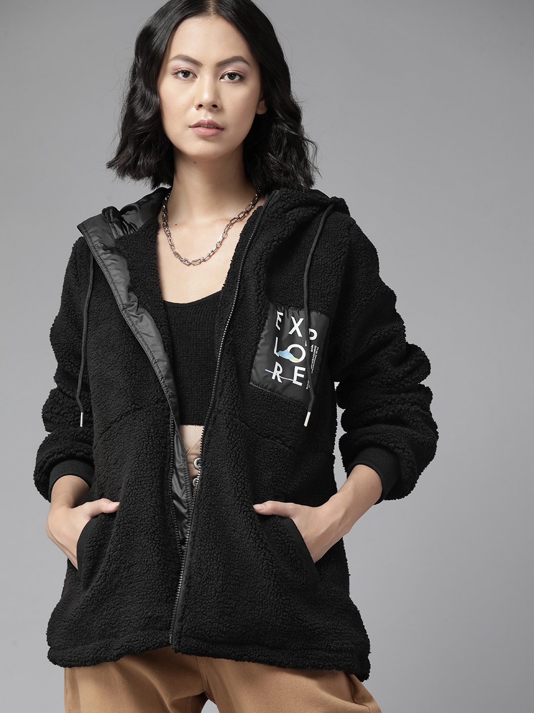 

The Roadster Lifestyle Co. X DISCOVERY ADVENTURES Women Black Hooded Sherpa Jacket