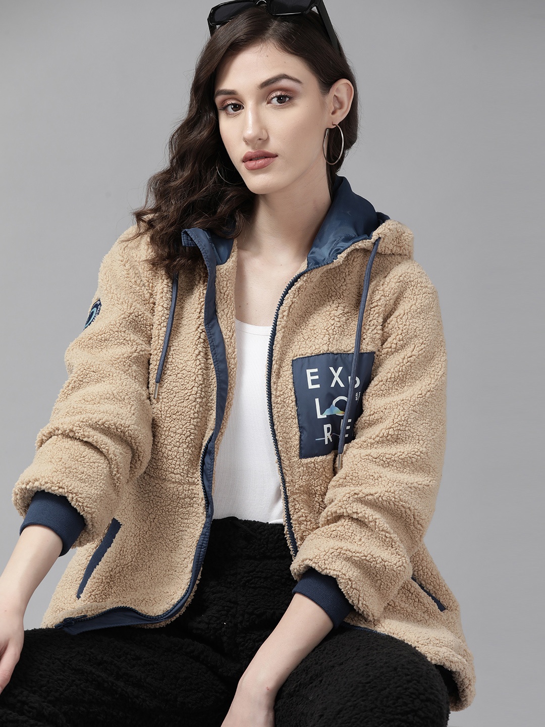 

The Roadster Lifestyle Co. X DISCOVERY ADVENTURES Women Beige Hooded Sherpa Jacket