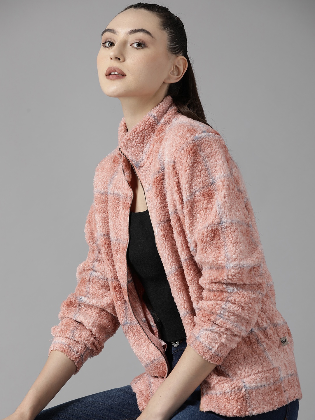 

The Roadster Lifestyle Co. Women Pink Checked Sweatshirt