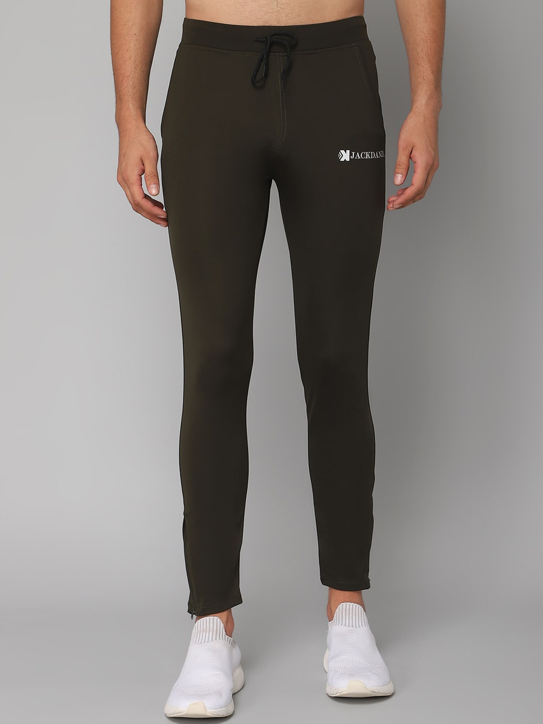 

JACKDANZA Men Olive-Green Solid Slim-Fit Track Pants