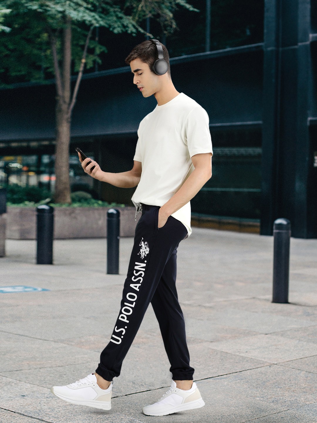 

U.S. Polo Assn. Men Slim Fit Brand Logo Printed Joggers, Navy blue