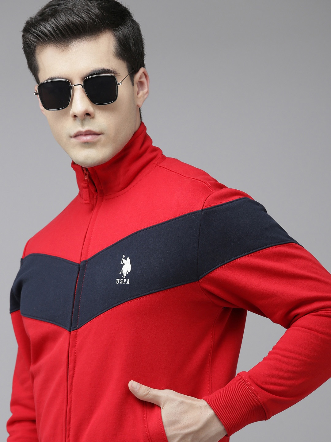 

U S Polo Assn Men Red & Navy Blue Colourblocked Long Sleeves Sweatshirt