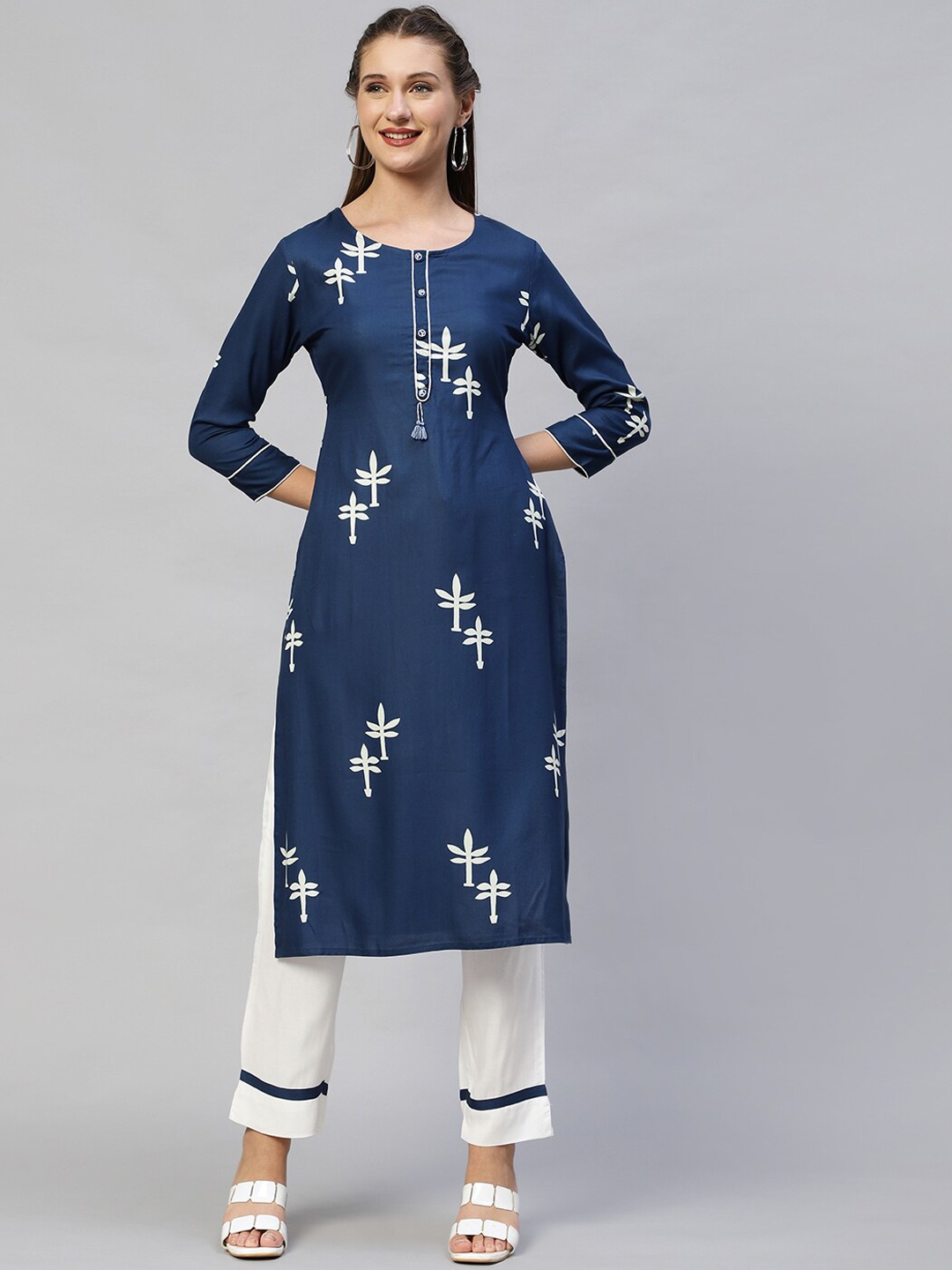

FASHOR Women Blue FPrinted Straight Kurta with Pants