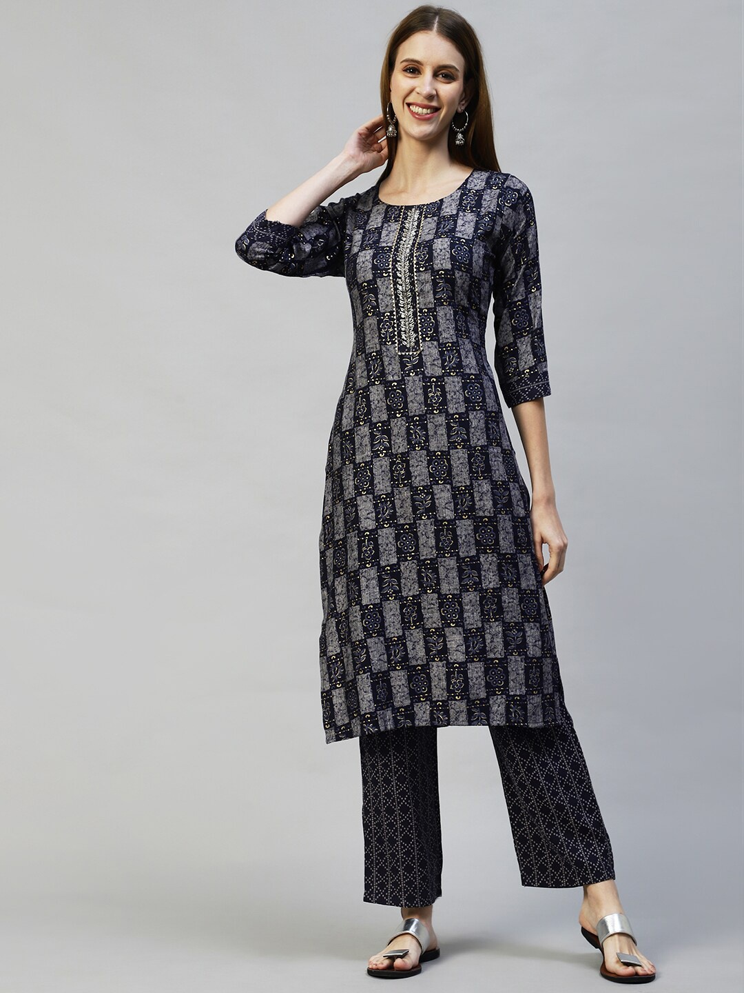 

FASHOR Women Navy Blue Printed Beads and Stones Kurta with Trousers