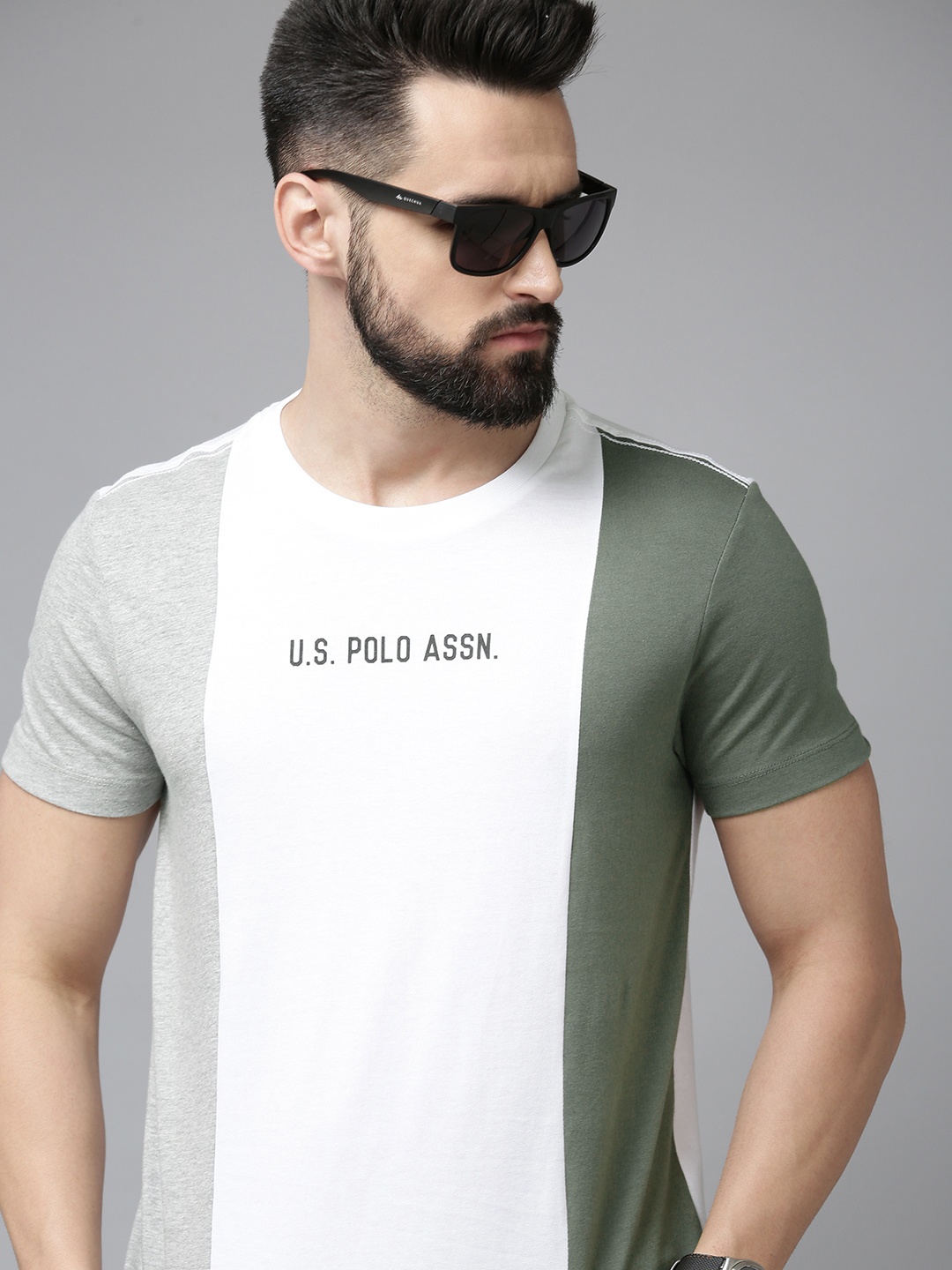 

U S Polo Assn Denim Co Men White & Grey Colourblocked Pure Cotton Slim Fit T-shirt