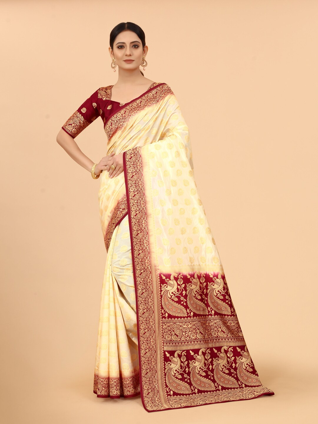 

WELL WORN Beige & Red Woven Design Zari Silk Cotton Banarasi Saree