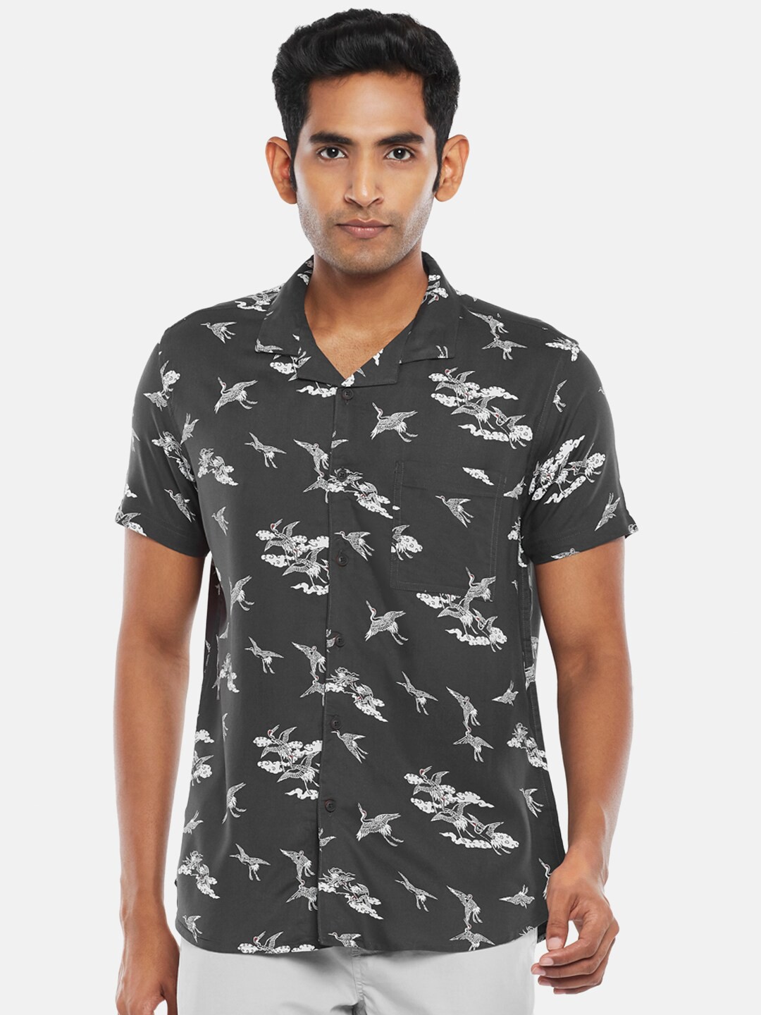 

Urban Ranger by pantaloons Men Grey Slim Fit Printed Casual Shirt