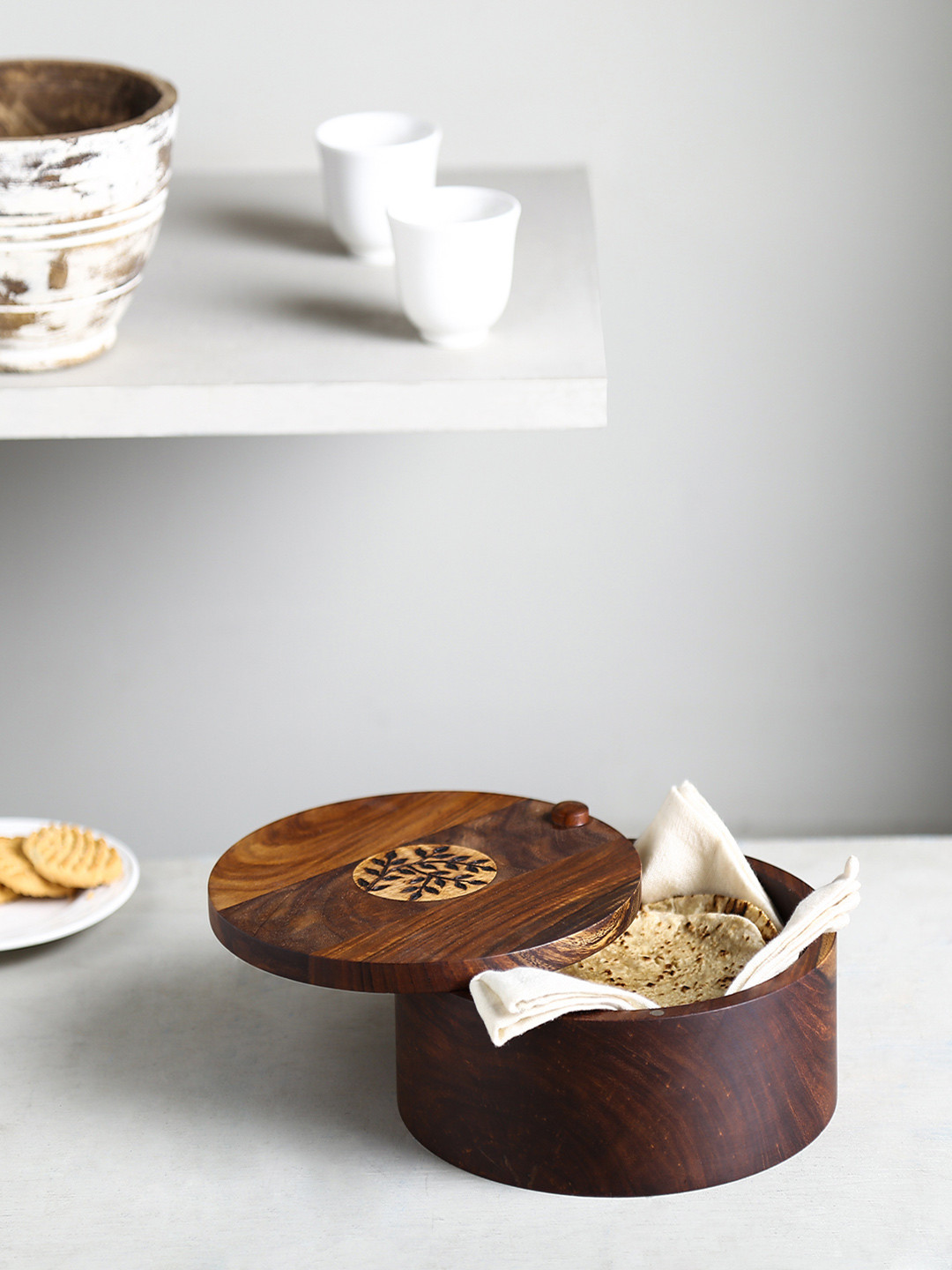 

Unravel India Brown Handcrafted Sheesham Wood Burnt Work Roti Box