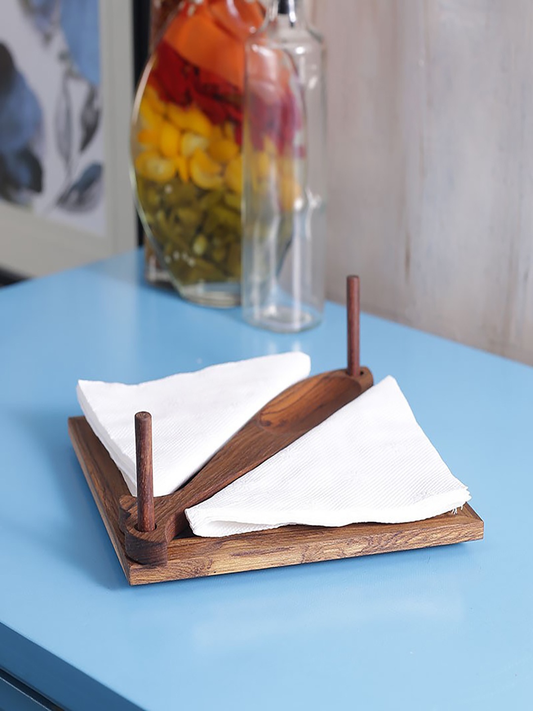 

Unravel India Brown Wooden Engraved Tissue & Toothpick Holder