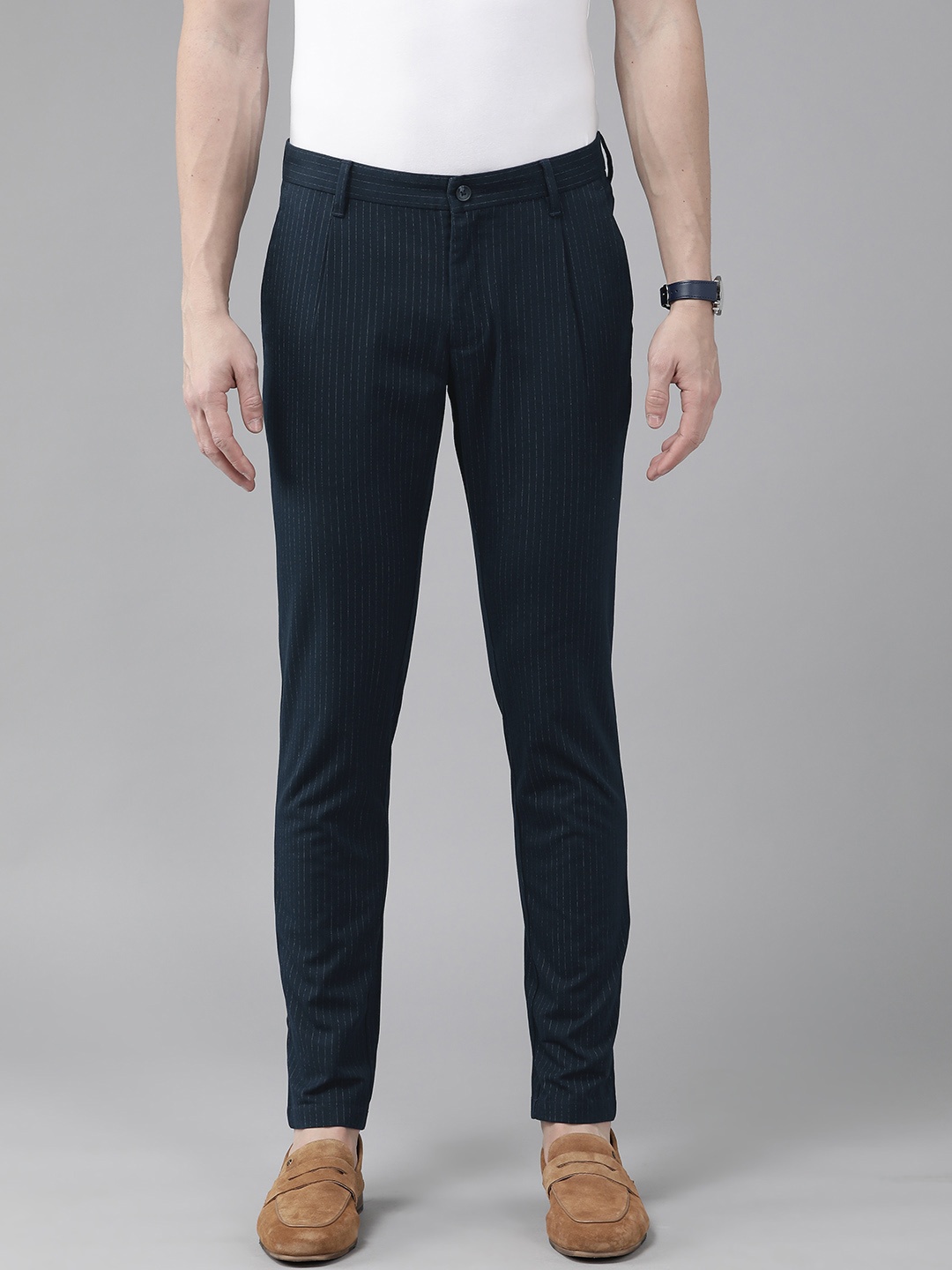 

Blackberrys Men Pinstriped Urban Chinos Trousers, Navy blue