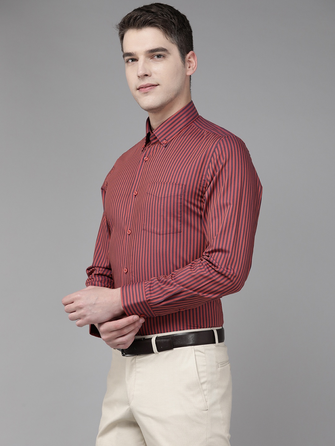 

Blackberrys Men Coral Red & Navy Blue Pure Cotton Slim Fit Striped Formal Shirt