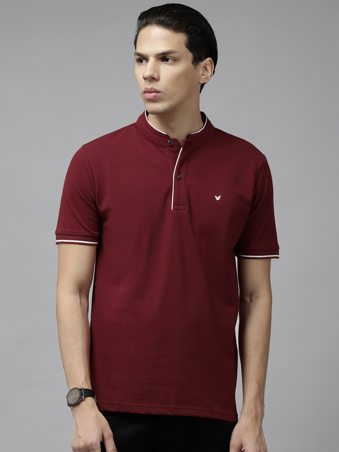 

Blackberrys Men Maroon Mandarin Collar Slim Fit T-shirt