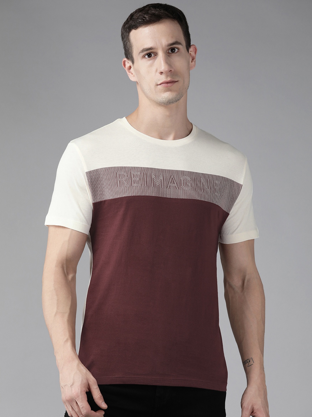 

Blackberrys Men Maroon & Cream-Coloured Colourblocked Pure Cotton Slim Fit T-shirt