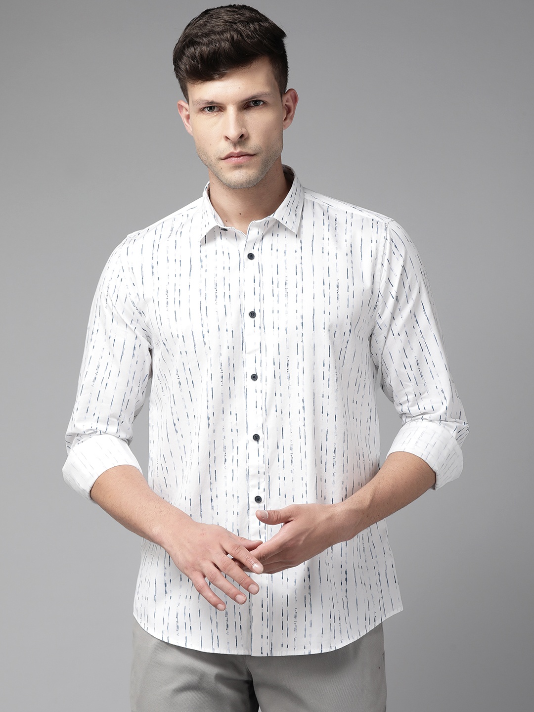 Blackberrys Men White & Blue Slim Fit Printed Pure Cotton Casual Shirt