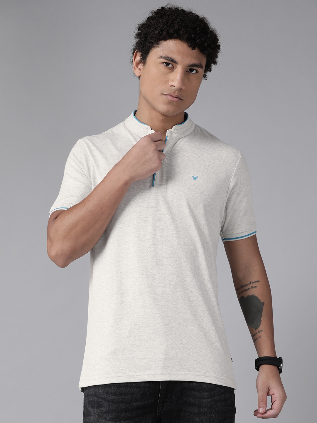 

Blackberrys Men Grey Melange Mandarin Collar T-shirt