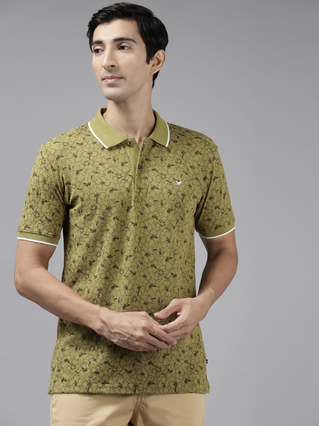 

Blackberrys Men Green & Black Floral Printed Polo Collar T-shirt