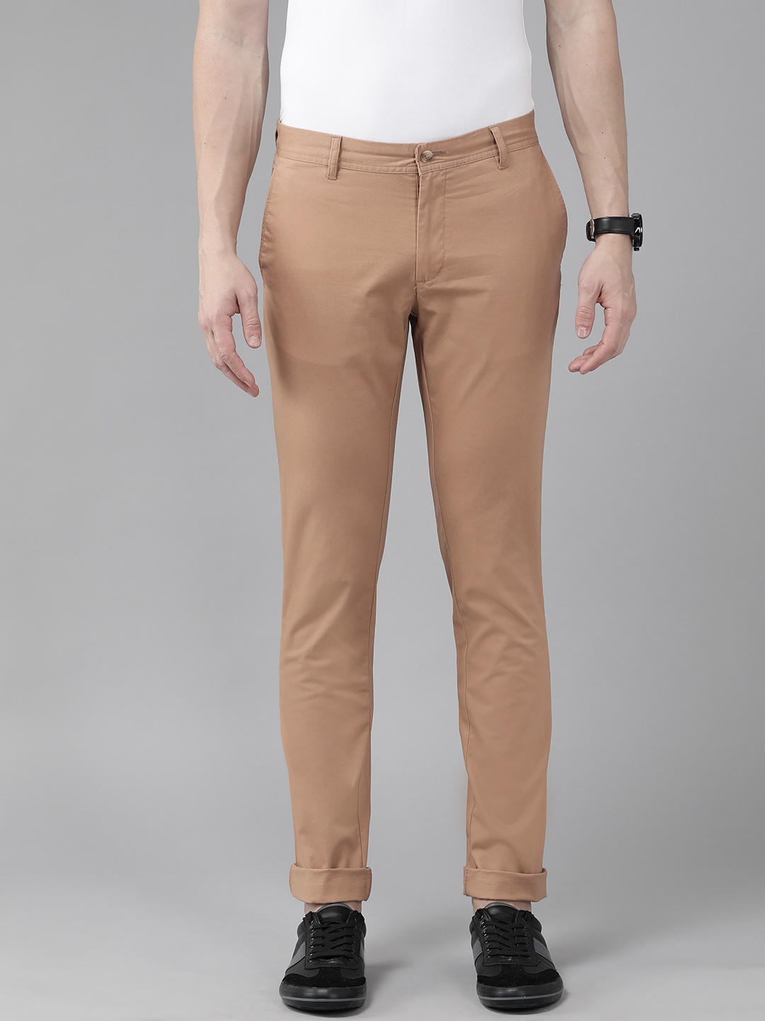 

Blackberrys Men Low-Rise Solid Skinny Fit Chinos, Peach