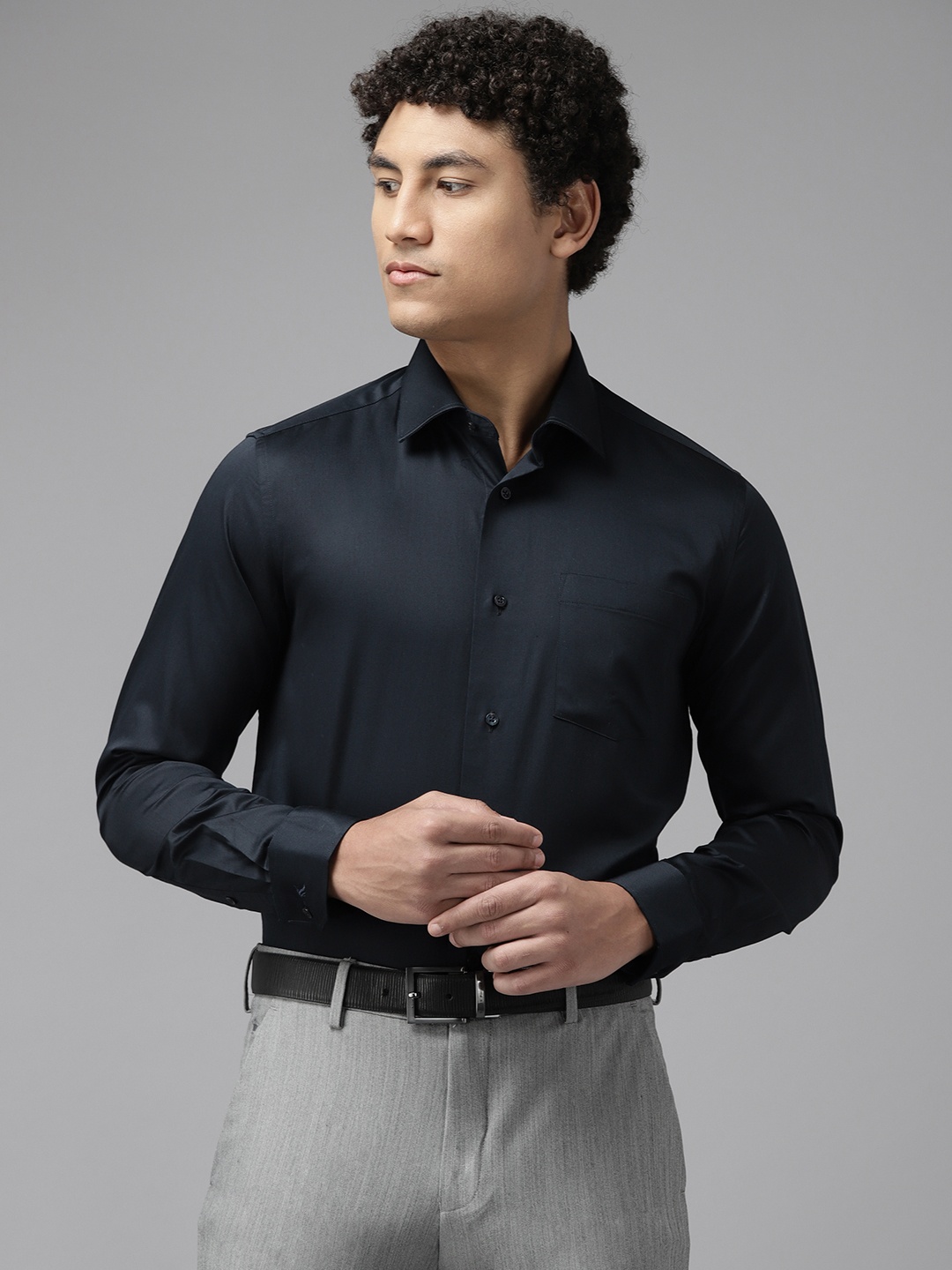 

Blackberrys Men Navy Blue Pure Cotton Slim Fit Formal Shirt