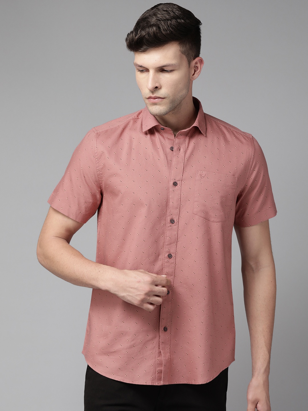 

Blackberrys Men Pink Pure Cotton Slim Fit Printed Casual Shirt