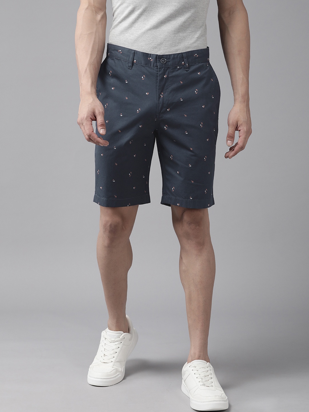 

Blackberrys Men Pure Cotton Printed Slim Fit Chino Shorts, Navy blue