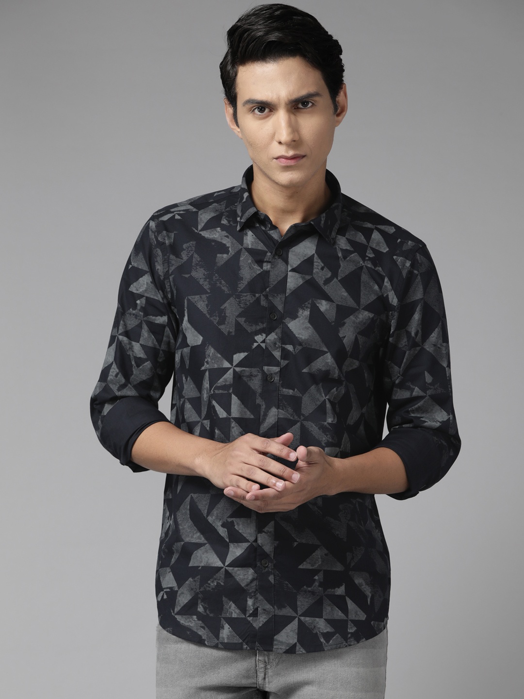 

Blackberrys Men Pure Cotton Slim Fit Printed Casual Shirt, Navy blue