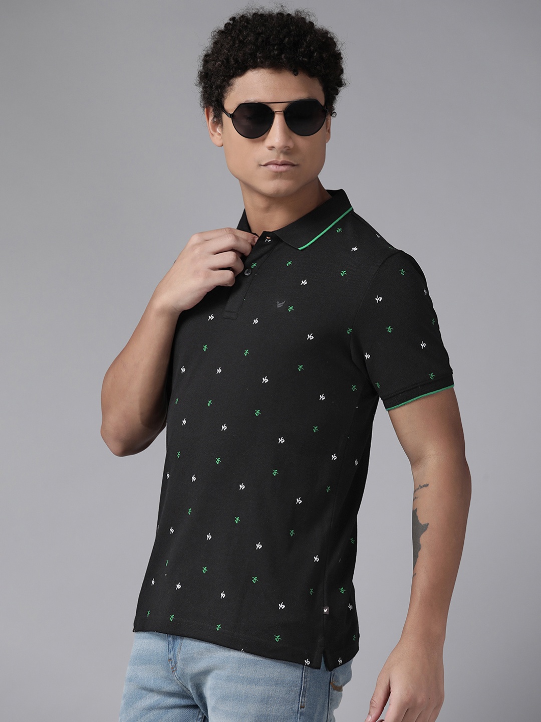 

Blackberrys Men Black Floral Print Polo Collar Slim Fit T-shirt
