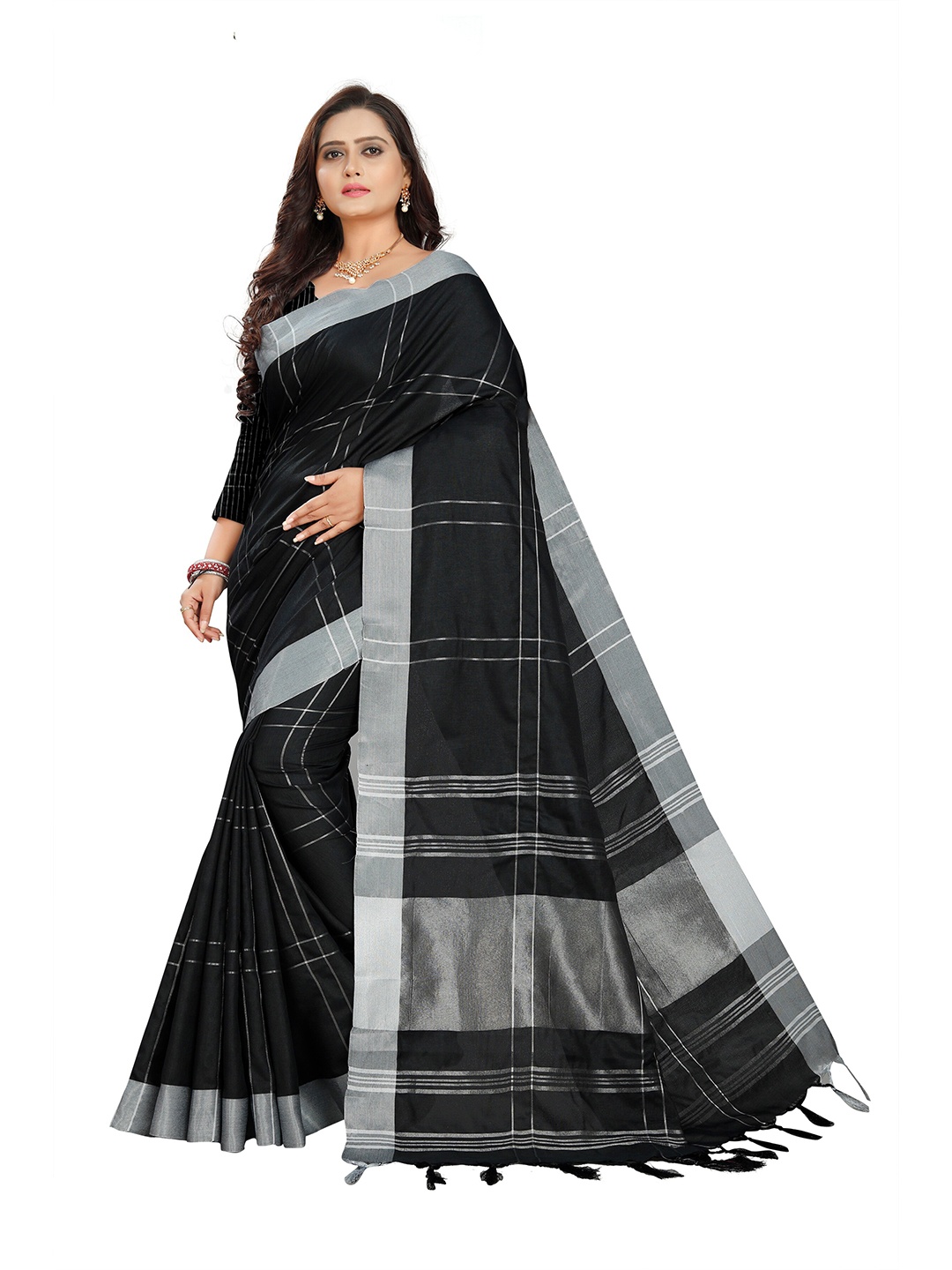 

DITISA FASHION Black & Silver-Toned Checked Zari Linen Blend Block Print Saree