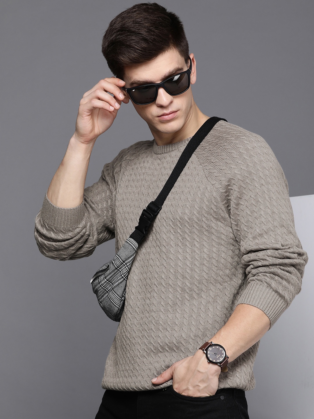 

Kenneth Cole Men Grey Self Design Cable Knit Pullover Sweater