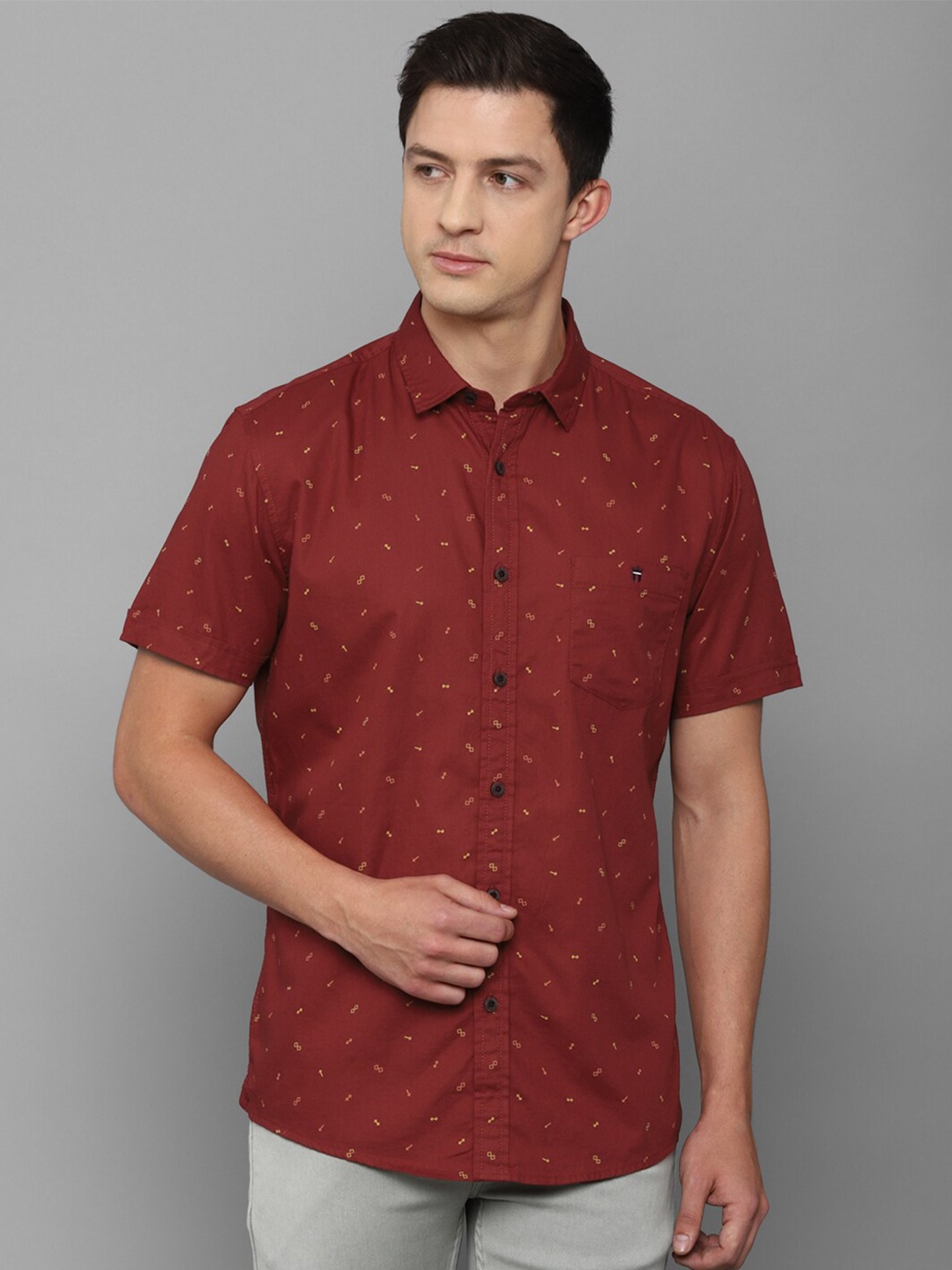 

Louis Philippe Jeans Men Maroon Slim Fit Printed Casual Shirt