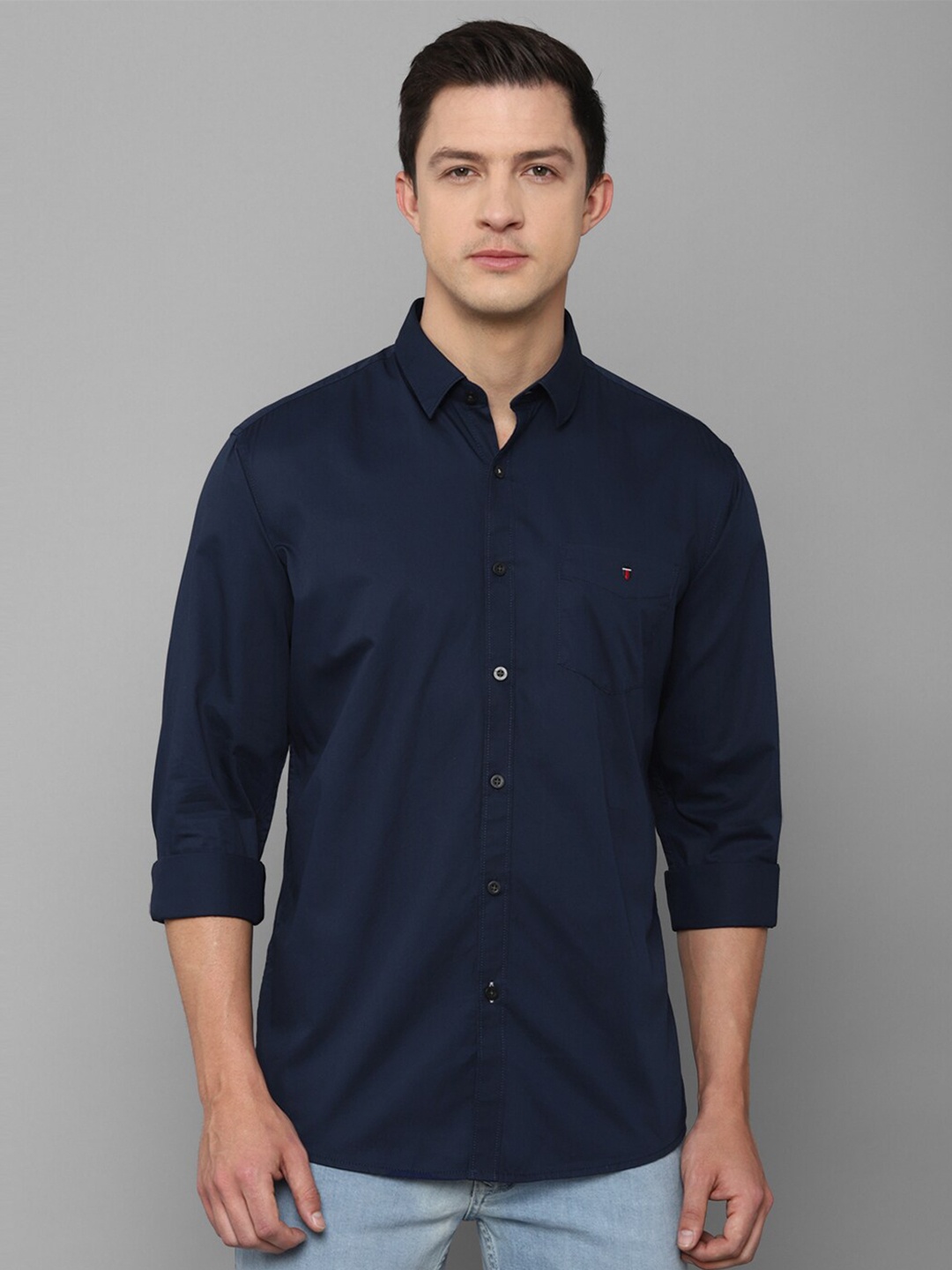 

Louis Philippe Sport Men Navy Blue Slim Fit Pure Cotton Casual Shirt