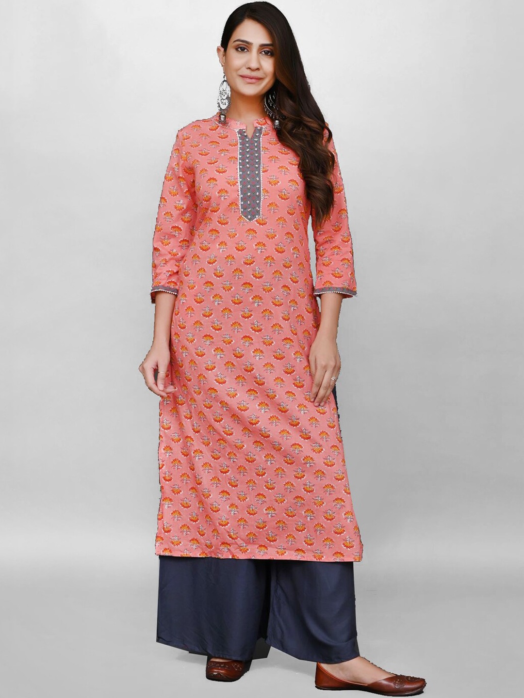 

PRAKRTEE Women Peach-Coloured Ethnic Motifs Printed Mirror Work Kurta