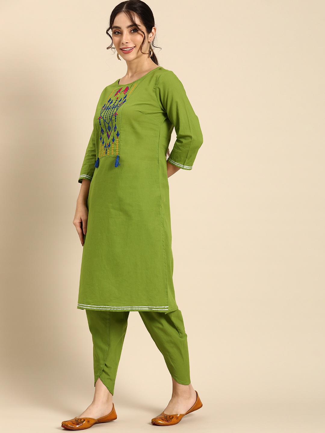 

Sangria Women Green Ethnic Motifs Embroidered Pure Cotton Kurta with Dhoti Pants