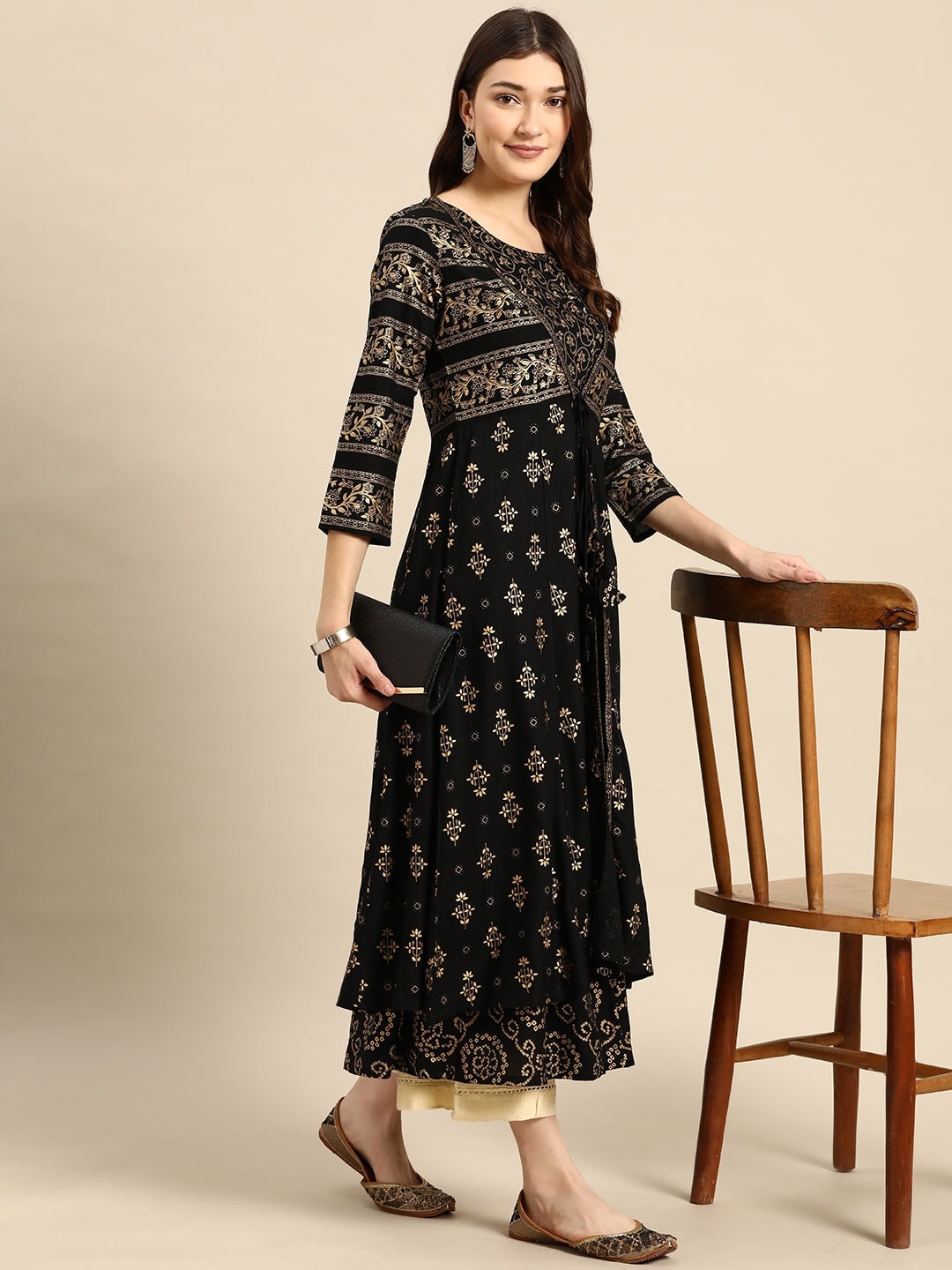 

Sangria Women Red & Golden Ethnic Motifs Printed Kurta, Black