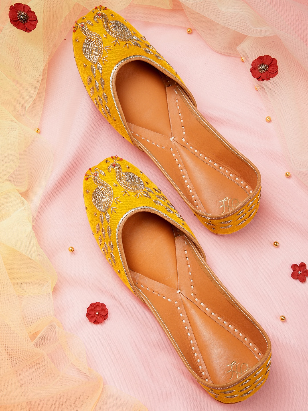 

House of Pataudi Women Embellished Ethnic Mojaris, Yellow
