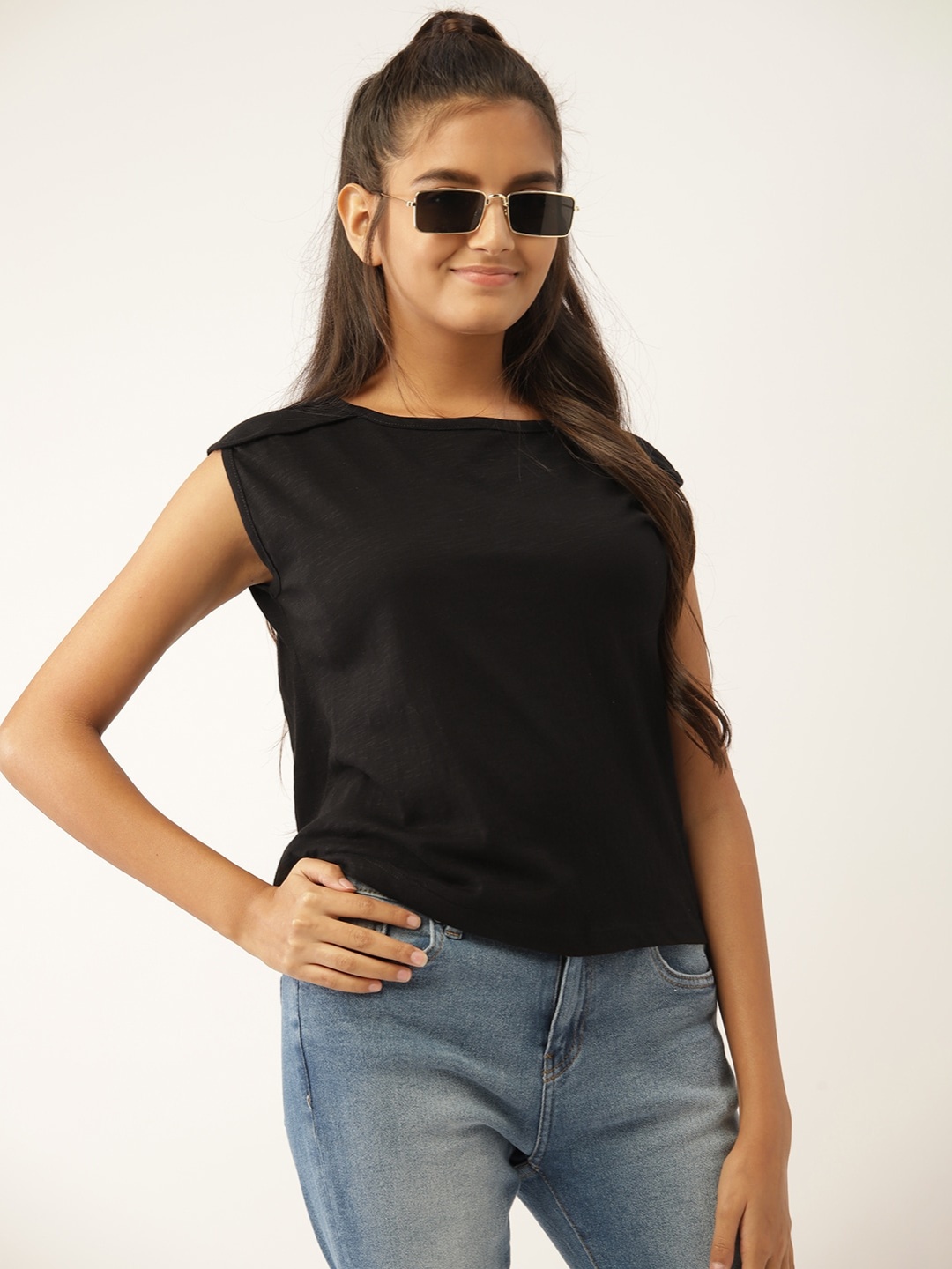 

DressBerry Teen Girls Black Solid Pure Cotton T-shirt