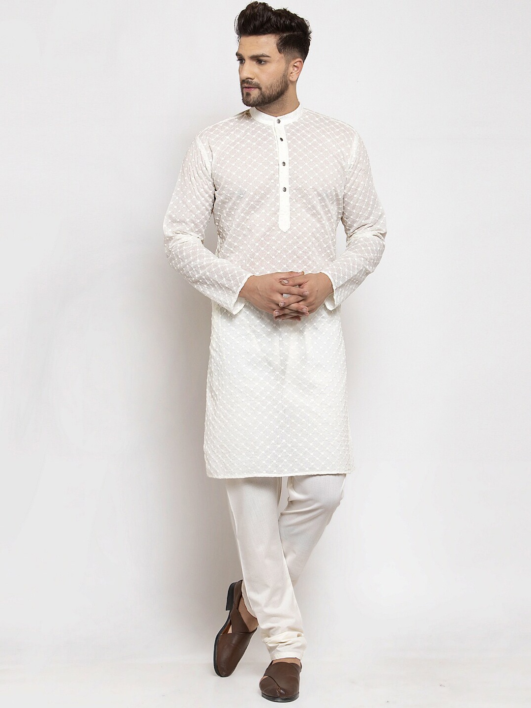 

Jompers Men Cream-Coloured Printed Chikankari Pure Cotton Kurta with Churidar