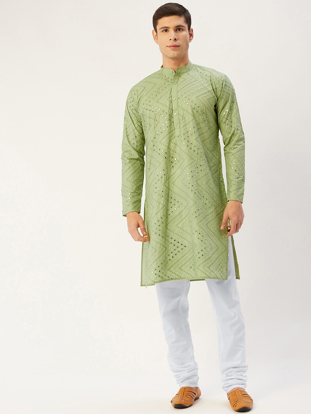 

Jompers Men Green Mirror Work Pure Cotton Kurta with Pyjamas