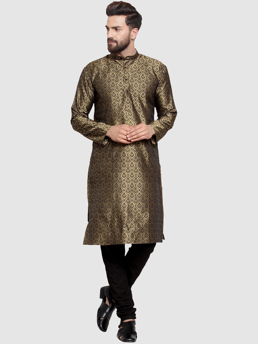 

Jompers Men Black & Gold-Toned Angrakha Kurta with Churidar