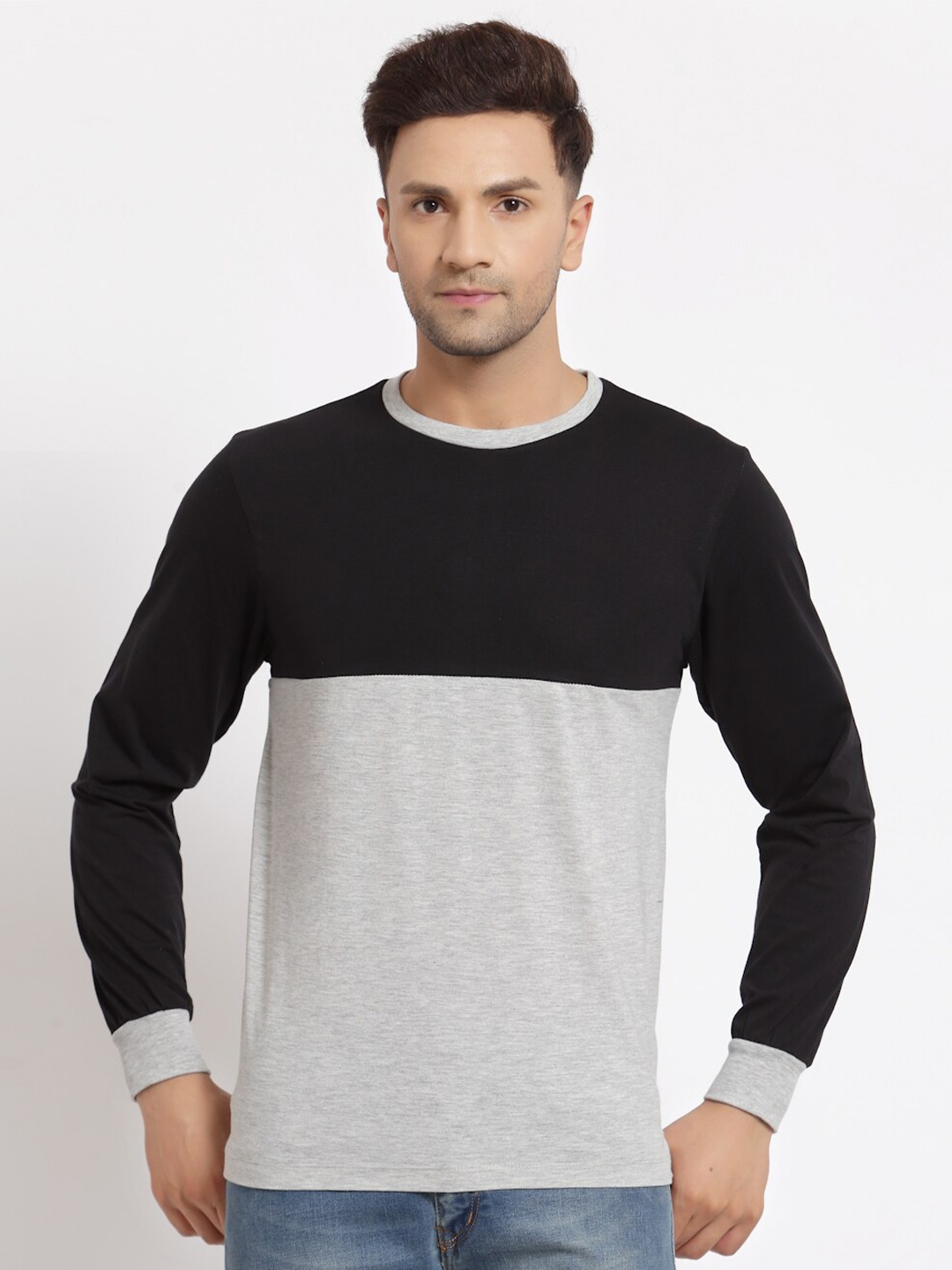 

Kalt Men Black & Grey Colourblocked T-shirt